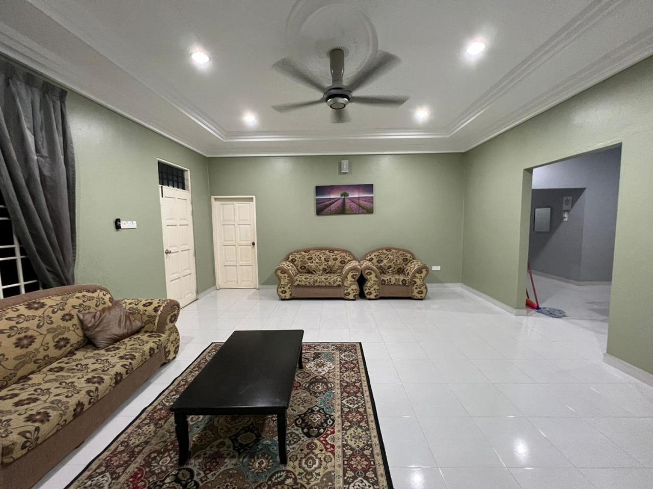 Relaxs Homestay Kota Bharu Esterno foto