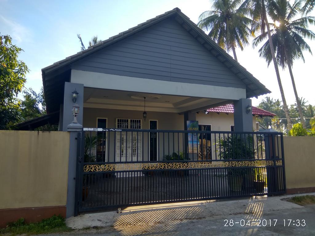 Relaxs Homestay Kota Bharu Esterno foto
